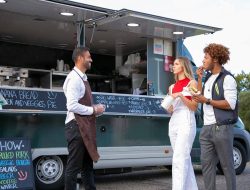 5 Perbedaan Pasar dan Penjualan, Jangan Sampai Keliru!