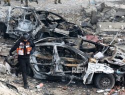 Analisis Prediksi Cak Nun: Serangan Iran, Dukungan Saudi untuk Israel, dan Sikap Indonesia