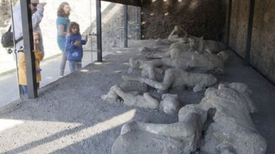 Misteri Pakaian Tebal di Pompeii Terungkap, Letusan Vesuvius Tak Terjadi di Musim Panas