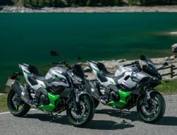 Kawasaki Z7 dan Ninja 7 Kini Lebih Canggih, Bisa Berubah Mode EV pada Kecepatan 60 km/jam