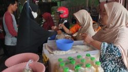 Harga Plastik Melonjak, Pedagang Cirebon Terpuruk Akibat DKUKMPP