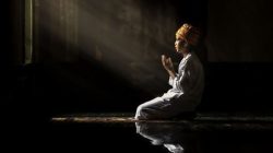 20 pantun Jumat penuh semangat dan berkah